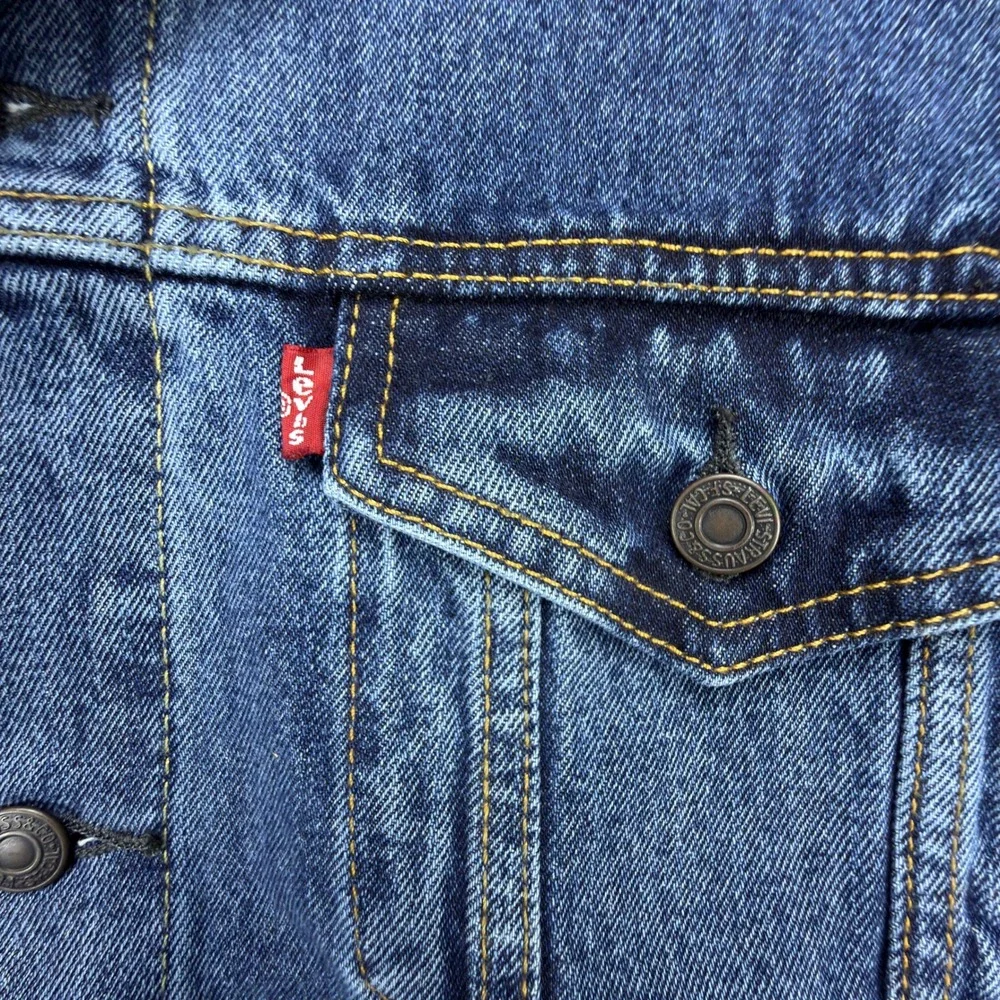 Levis Mens Blue Denim Trucker Jacket XXL 72334-0130 NWT